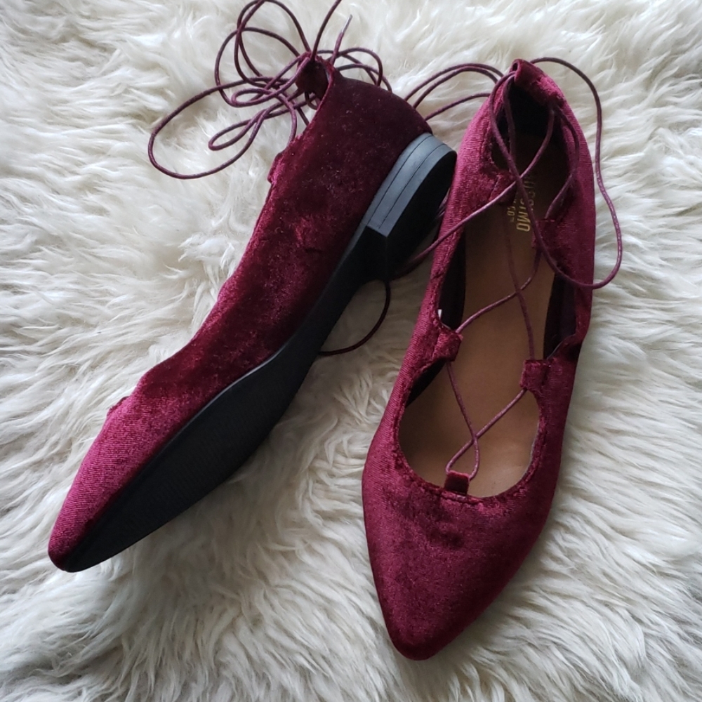 NWOT Mossimo Velvet Lace-up Flats | 7